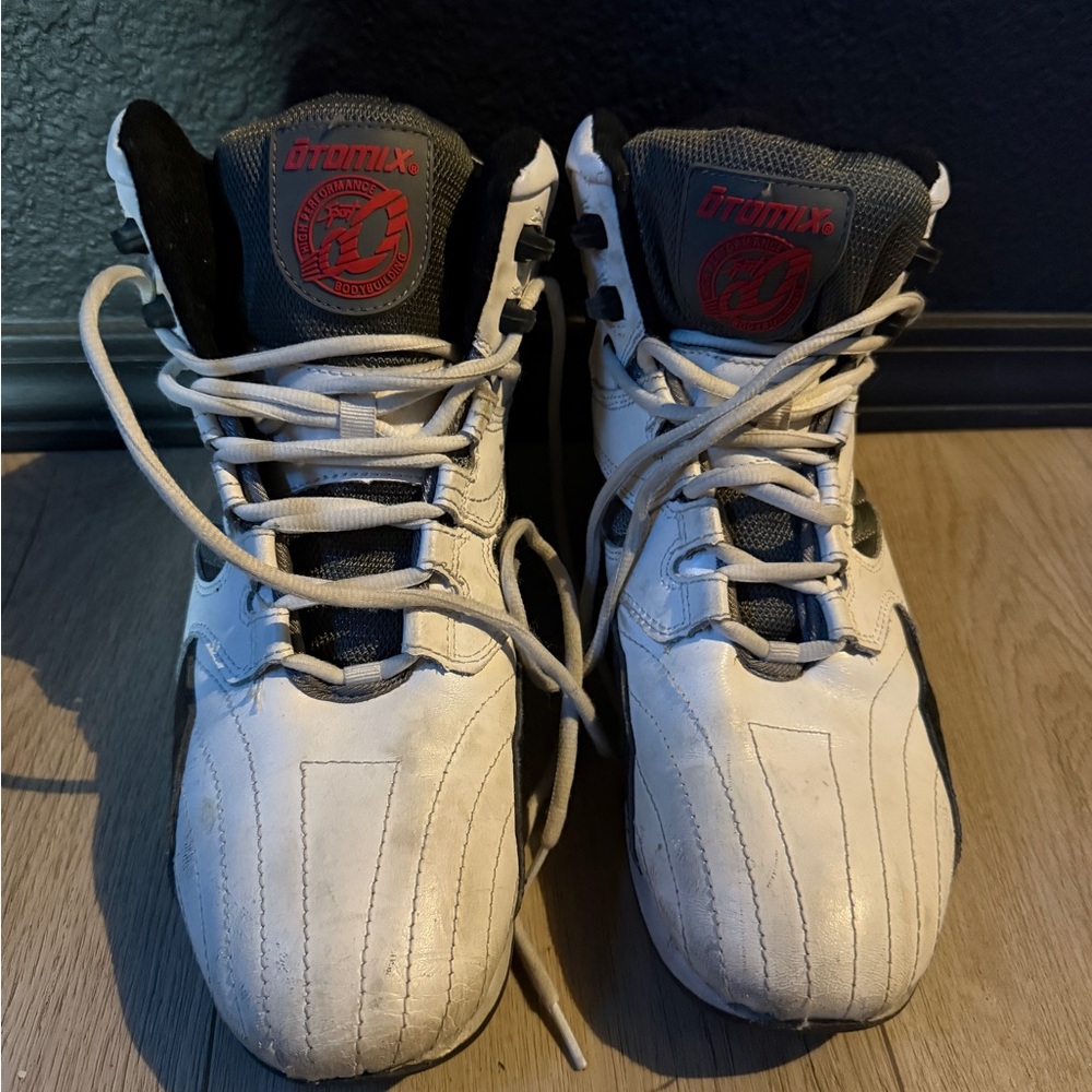 OTOMIX  White and Black High-Top Sneakers with Chunky Design